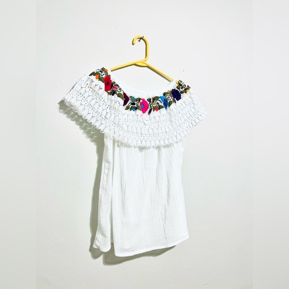 Sold - Picture 1 of 7